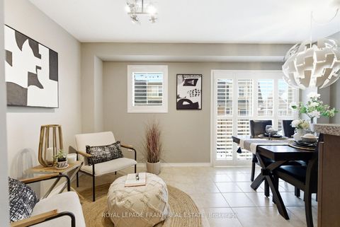 Photo 10 at 56 - 11 Burtonbury Lane, Northeast Ajax, Ajax