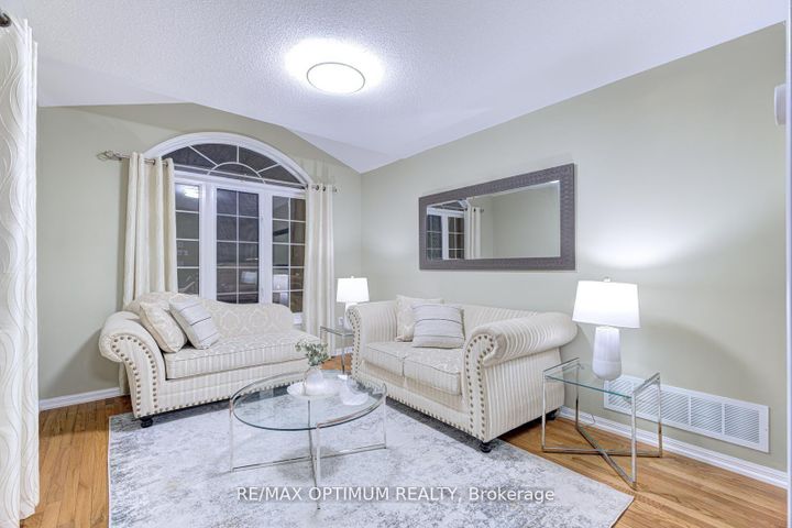 Photo 7 at 177 Fandango Drive, Credit Valley, Brampton