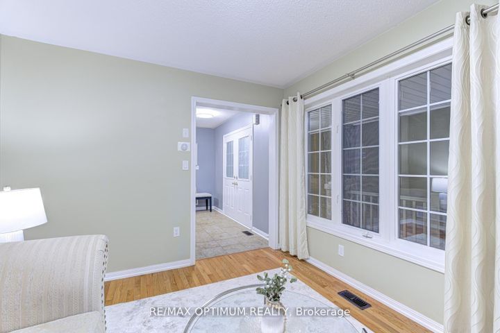 Photo 8 at 177 Fandango Drive, Credit Valley, Brampton
