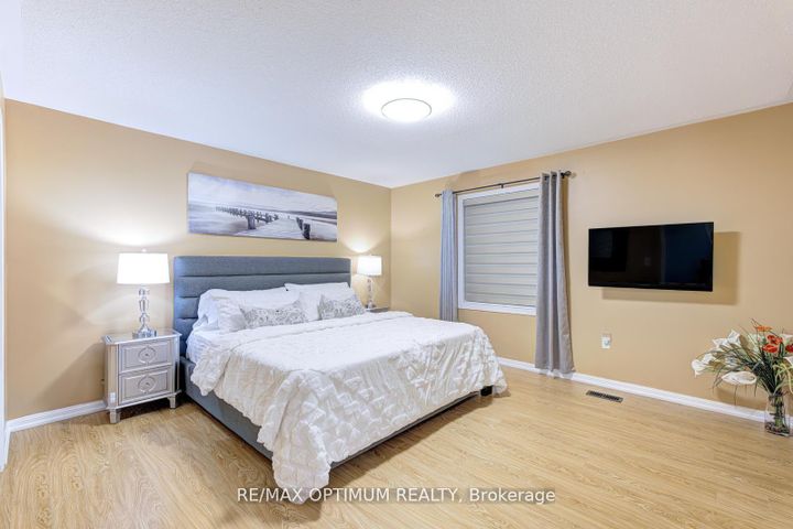 Photo 21 at 177 Fandango Drive, Credit Valley, Brampton