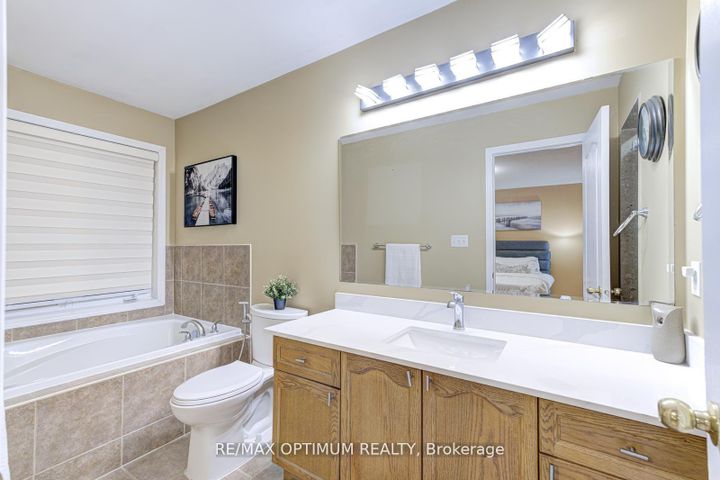 Photo 24 at 177 Fandango Drive, Credit Valley, Brampton