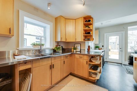 Photo 10 at 25 Neville Park Boulevard, The Beaches, Toronto