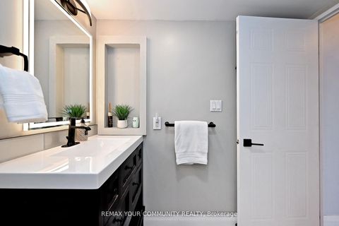 Photo 33 at 910 - 275 Bamburgh Circle, Steeles, Toronto