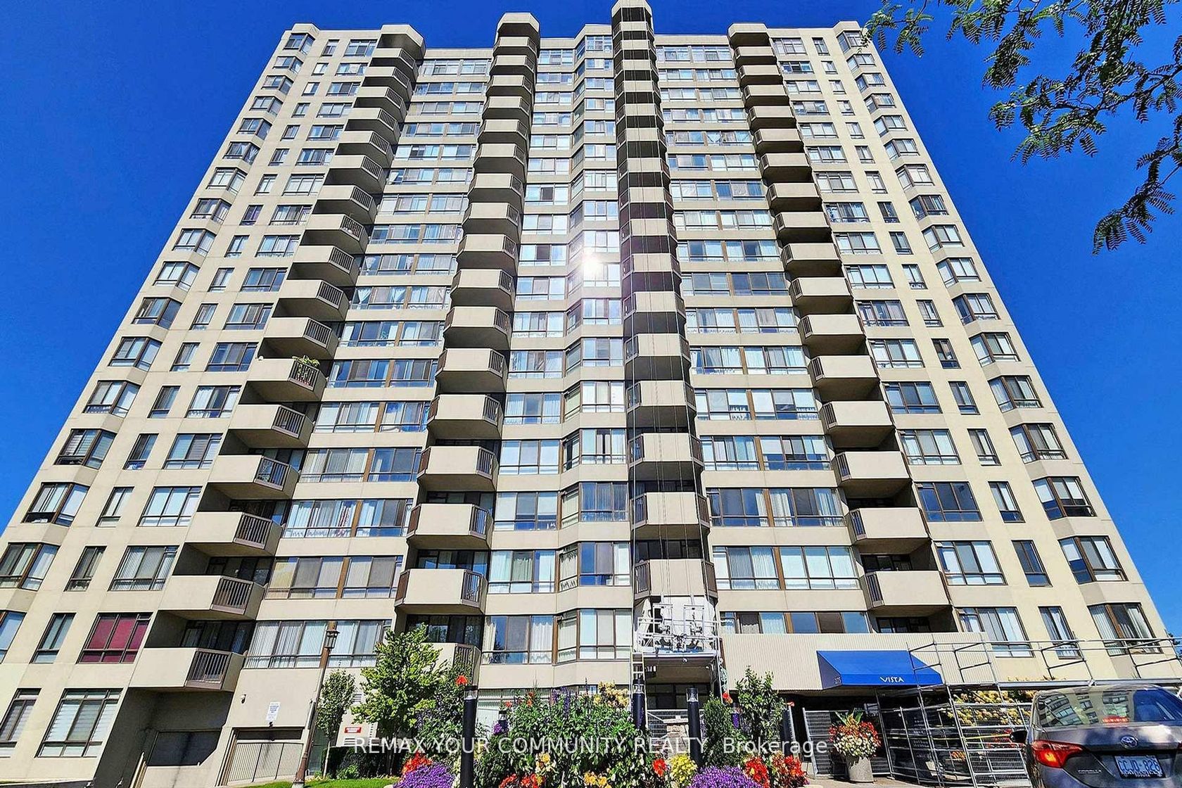 910 - 275 Bamburgh Circle, Steeles, Toronto 