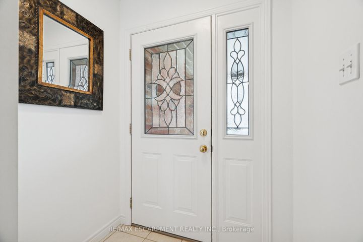 Photo 5 at 75 Doctor Moore Court, AC Acton, Halton Hills