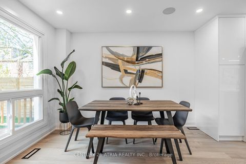 Photo 5 at 42 Coventry Court, Crosby, Richmond Hill