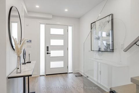 Photo 10 at 42 Coventry Court, Crosby, Richmond Hill