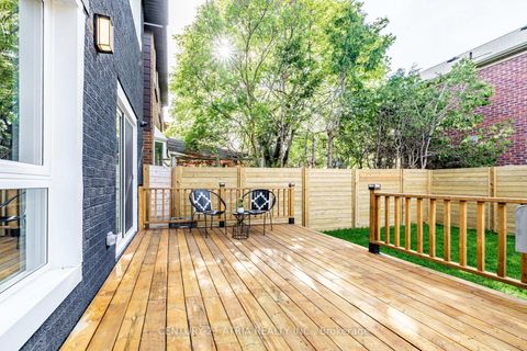 Photo 36 at 42 Coventry Court, Crosby, Richmond Hill