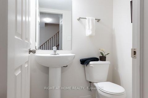 Photo 16 at 2506 Bromus Path N, Windfields, Oshawa