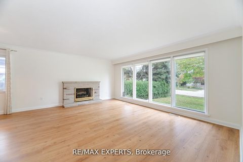 Photo 6 at 42 Cowley Avenue, City Centre West, Toronto