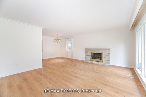 Photo 8 at 42 Cowley Avenue, City Centre West, Toronto