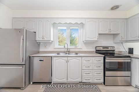 Photo 15 at 42 Cowley Avenue, City Centre West, Toronto