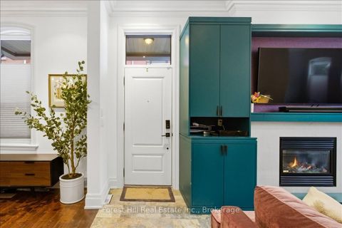 Photo 2 at 2 - 103 Pembroke Street, Moss Park, Toronto