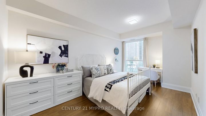 Photo 9 at 633 - 120 Harrison Garden Boulevard, Willowdale East, Toronto