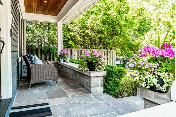 Photo 5 at 44 Head Street, CO Central, Oakville