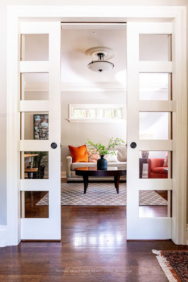 Photo 10 at 44 Head Street, CO Central, Oakville