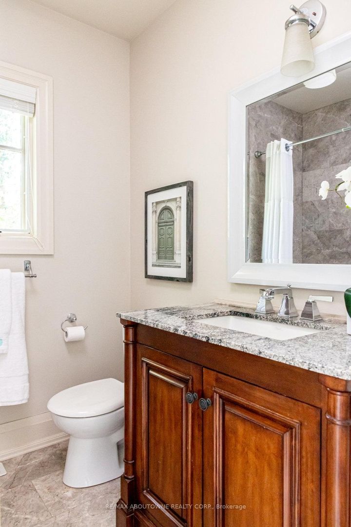 Photo 32 at 44 Head Street, CO Central, Oakville