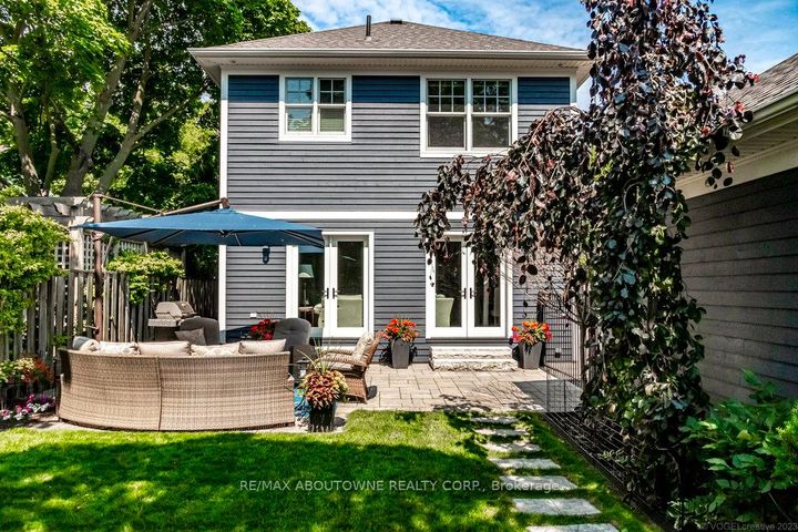 Photo 41 at 44 Head Street, CO Central, Oakville