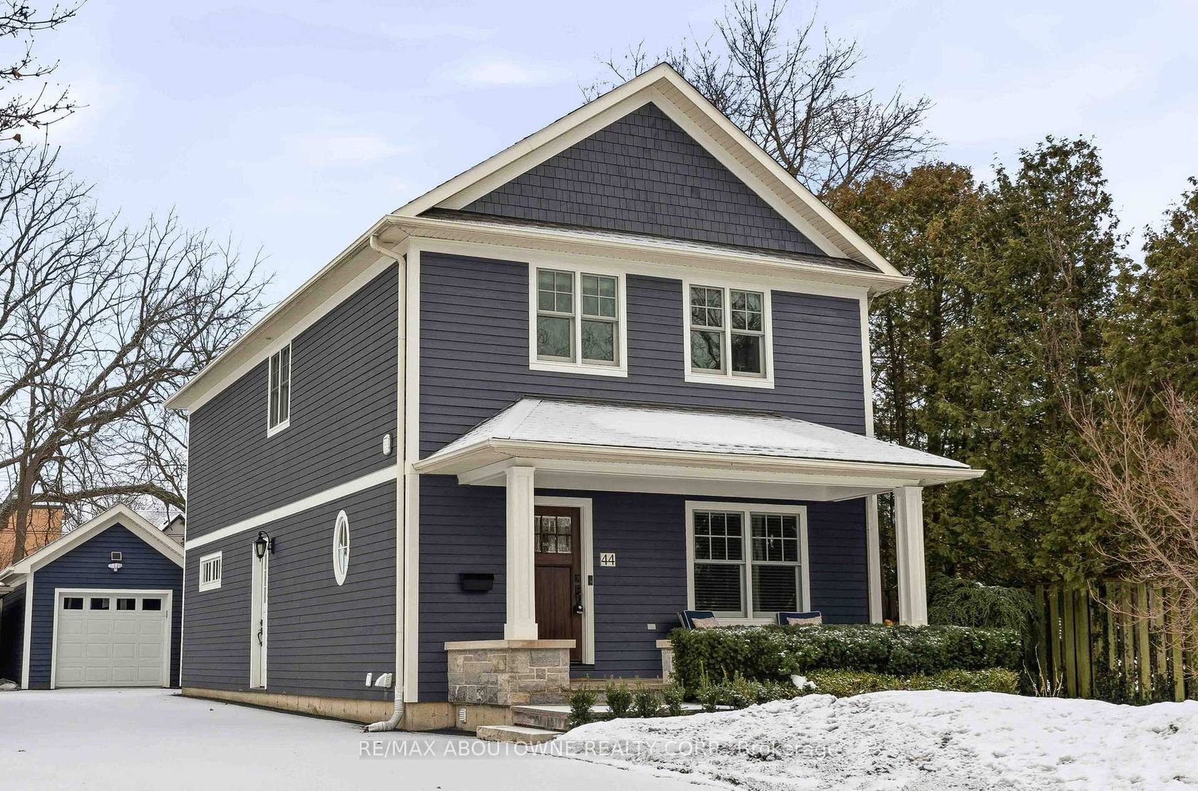 44 Head Street, CO Central, Oakville 