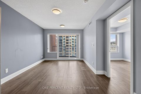 Photo 12 at 705 - 18 Uptown Drive, Unionville, Markham