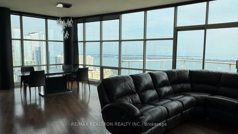 Photo 3 at PH3 - 35 Mariner Terrace, Waterfront Communities C1, Toronto