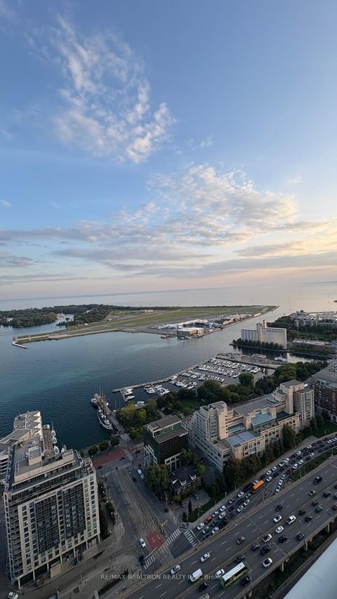 Photo 20 at PH3 - 35 Mariner Terrace, Waterfront Communities C1, Toronto