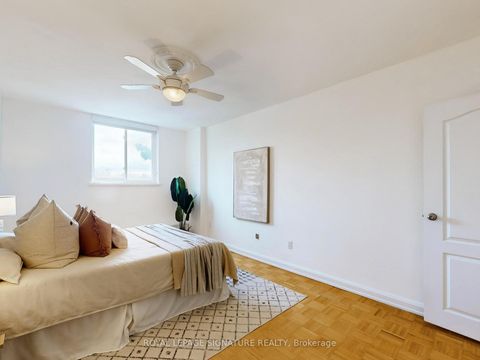 Photo 15 at PH11 - 80 Coe Hill Drive, Swansea, Toronto