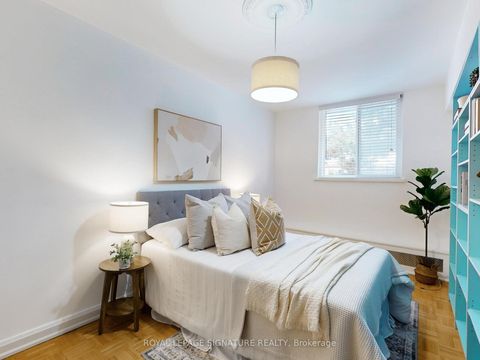 Photo 18 at PH11 - 80 Coe Hill Drive, Swansea, Toronto