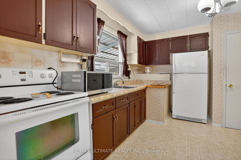 Photo 12 at 46 Medina Crescent, Bendale, Toronto