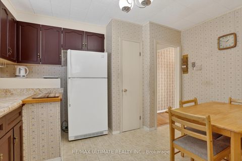 Photo 13 at 46 Medina Crescent, Bendale, Toronto