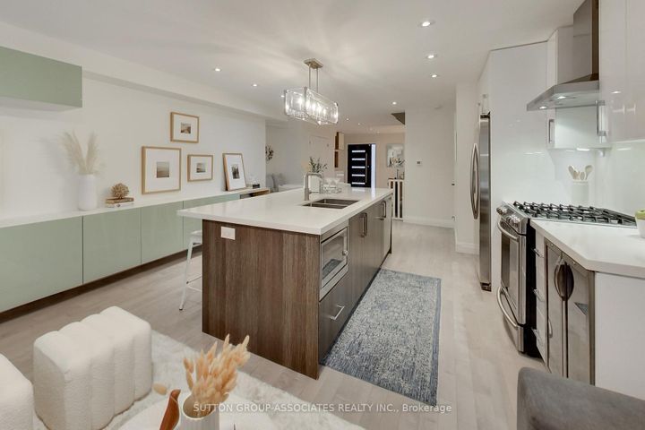 Photo 18 at 284 Atlas Avenue, Oakwood Village, Toronto