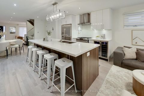 Photo 14 at 284 Atlas Avenue, Oakwood Village, Toronto