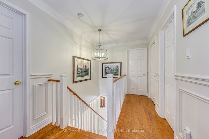 Photo 18 at 2900 Arlington Drive, CV Clearview, Oakville