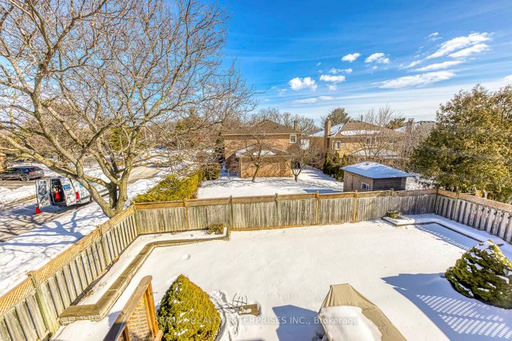 Photo 30 at 2900 Arlington Drive, CV Clearview, Oakville