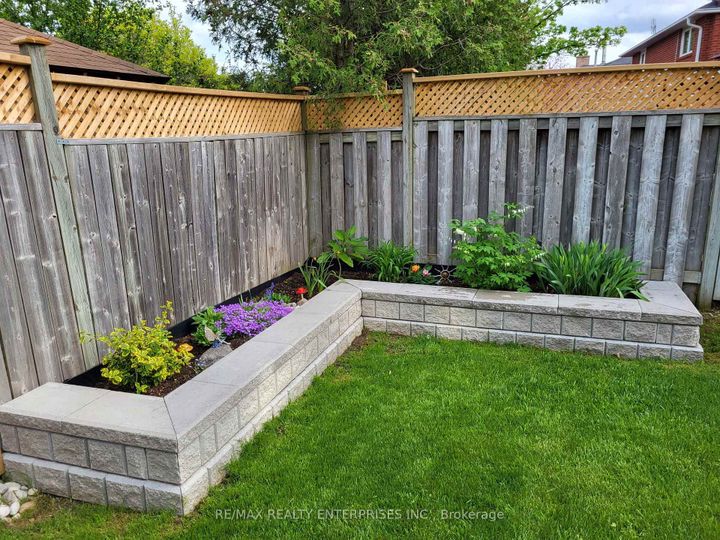 Photo 33 at 2900 Arlington Drive, CV Clearview, Oakville