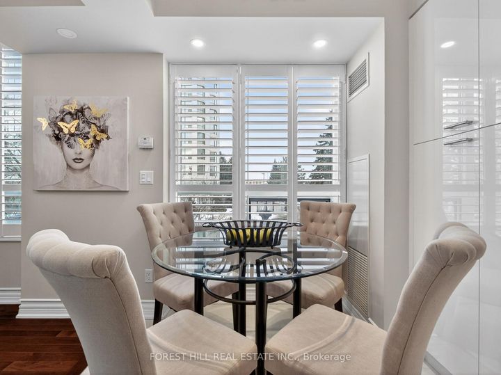 Photo 7 at 206 - 100 Promenade Circle, Brownridge, Vaughan