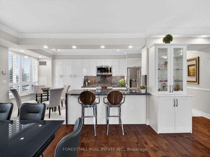 Photo 11 at 206 - 100 Promenade Circle, Brownridge, Vaughan