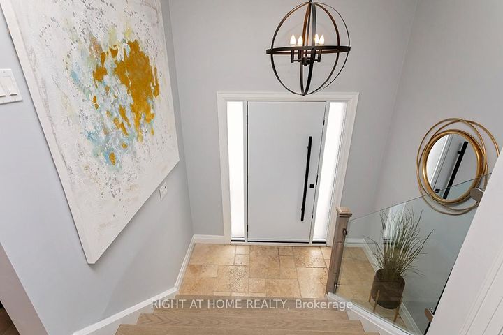 Photo 5 at 2814 Windjammer Road, Erin Mills, Mississauga