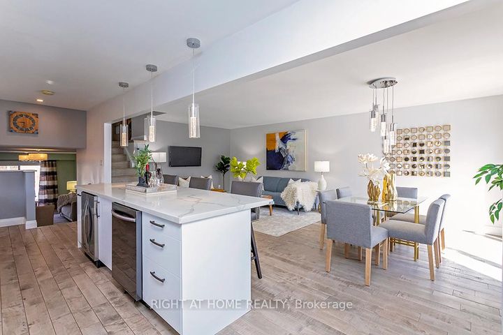 Photo 6 at 2814 Windjammer Road, Erin Mills, Mississauga