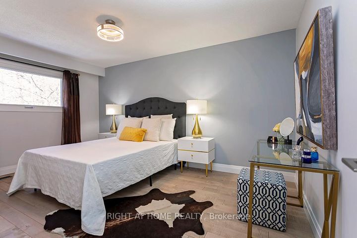 Photo 13 at 2814 Windjammer Road, Erin Mills, Mississauga