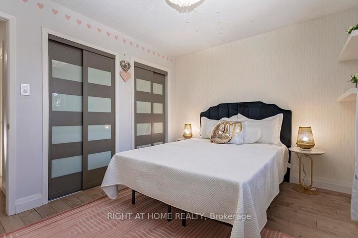 Photo 23 at 2814 Windjammer Road, Erin Mills, Mississauga