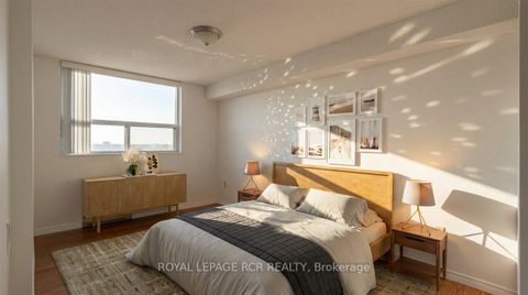 Photo 9 at 904 - 20 William Roe Boulevard, Central Newmarket, Newmarket