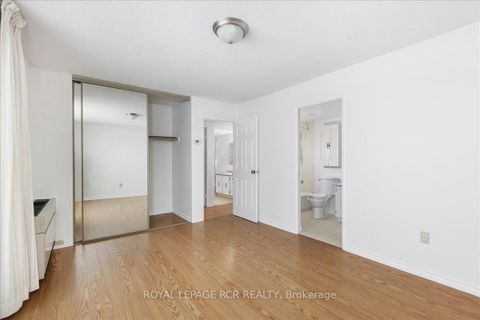 Photo 17 at 904 - 20 William Roe Boulevard, Central Newmarket, Newmarket