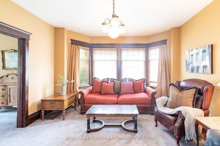 Photo 14 at 105 Barrie Street, Bradford, Bradford West Gwillimbury