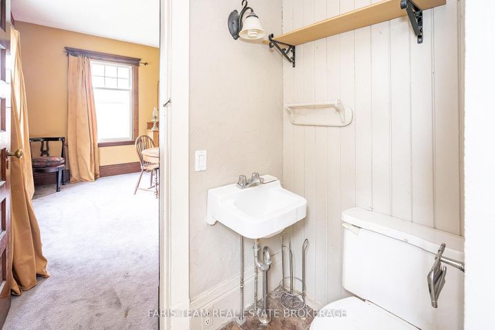 Photo 20 at 105 Barrie Street, Bradford, Bradford West Gwillimbury