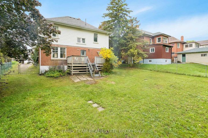 Photo 28 at 105 Barrie Street, Bradford, Bradford West Gwillimbury