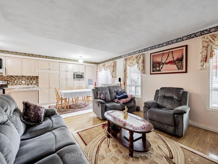 Photo 15 at 14 Miramar Street, Wellington, Brampton