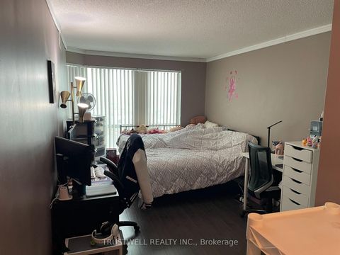 Photo 9 at 1509 - 8 Lee Centre Drive, Woburn, Toronto