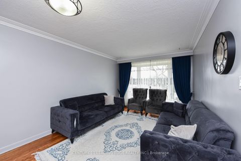 Photo 5 at 34 Paragon Road, The Westway, Toronto