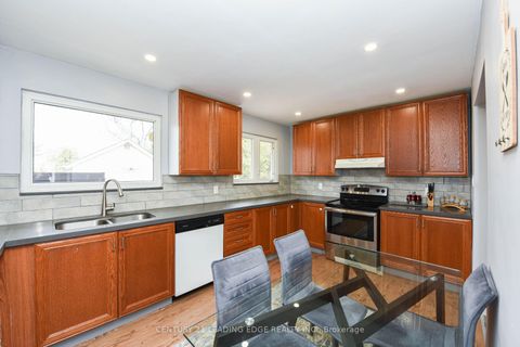 Photo 8 at 34 Paragon Road, The Westway, Toronto